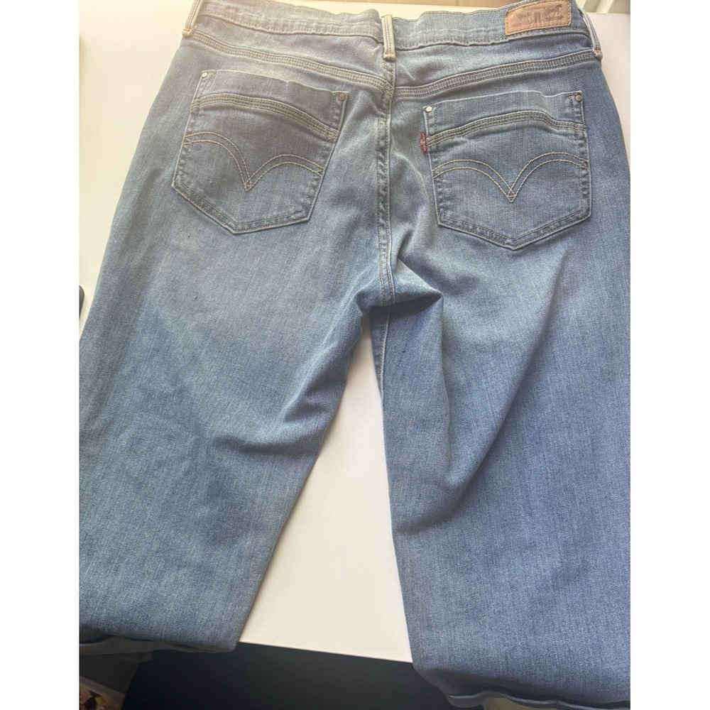 Levis Capri Denim Jeans Women's Stretch Light Blue Cuff Size 6/W28 - Picture 2 of 4